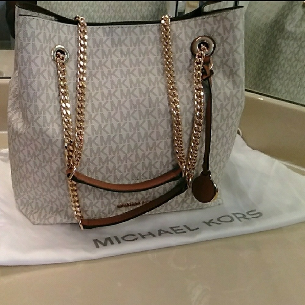 AUTHENTIC MK handbag